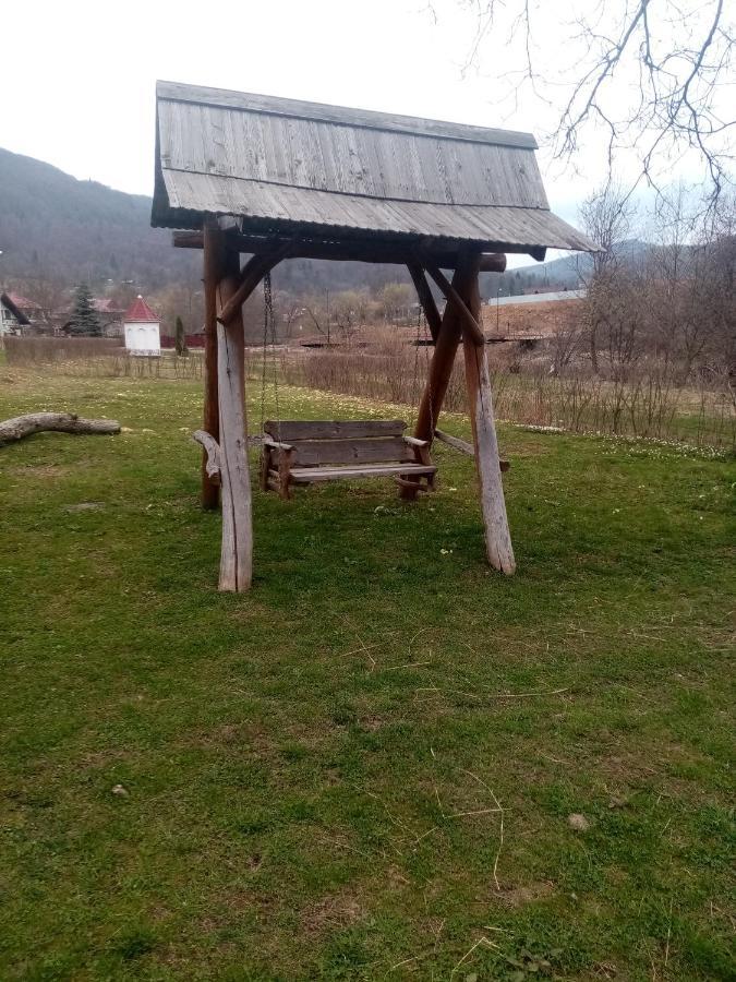 Садиба Федорчуків За Рікою Sheshory Εξωτερικό φωτογραφία