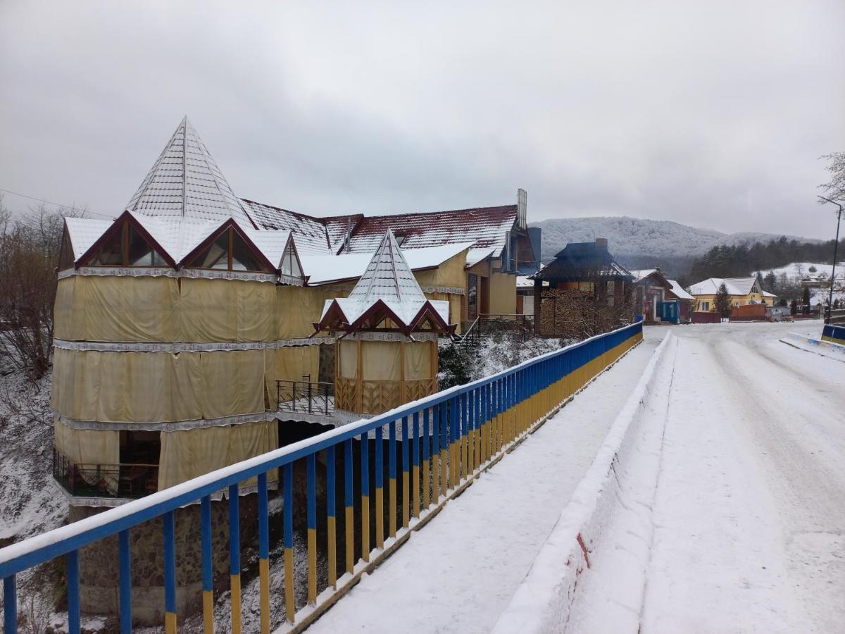 Садиба Федорчуків За Рікою Sheshory Εξωτερικό φωτογραφία